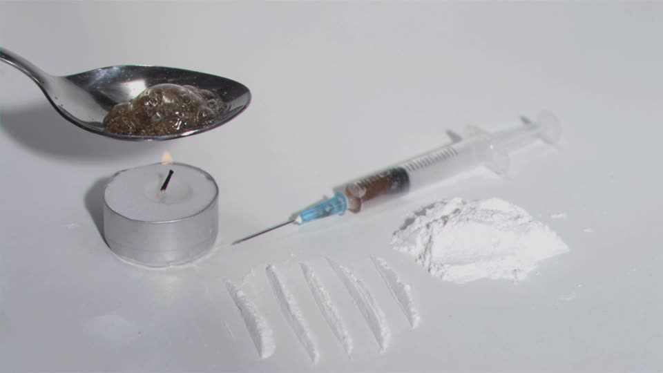 heroin powder Form 1 notes